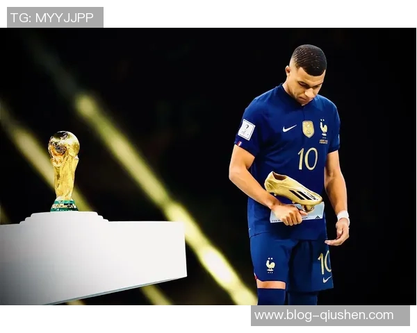 姆巴佩领衔法国队冲击世界杯冠军展现超凡实力与团队协作精神